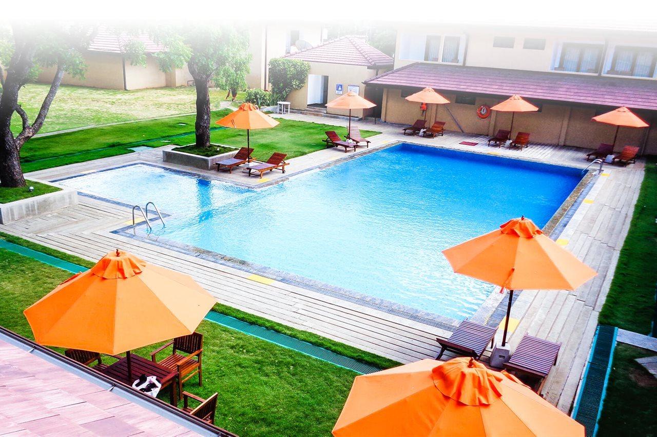 Rajarata Hotel Анурадхапура Экстерьер фото