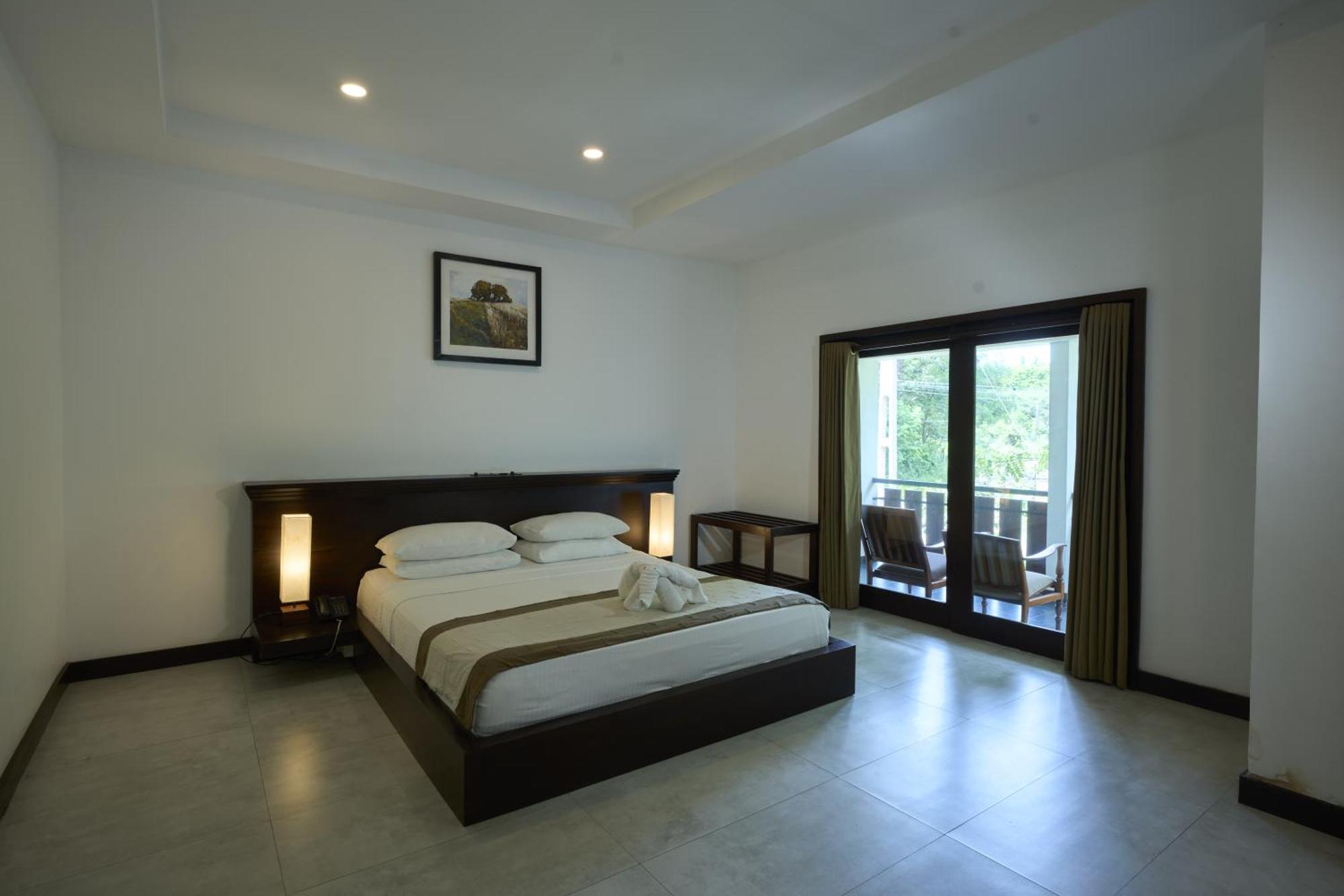 Rajarata Hotel Анурадхапура Экстерьер фото