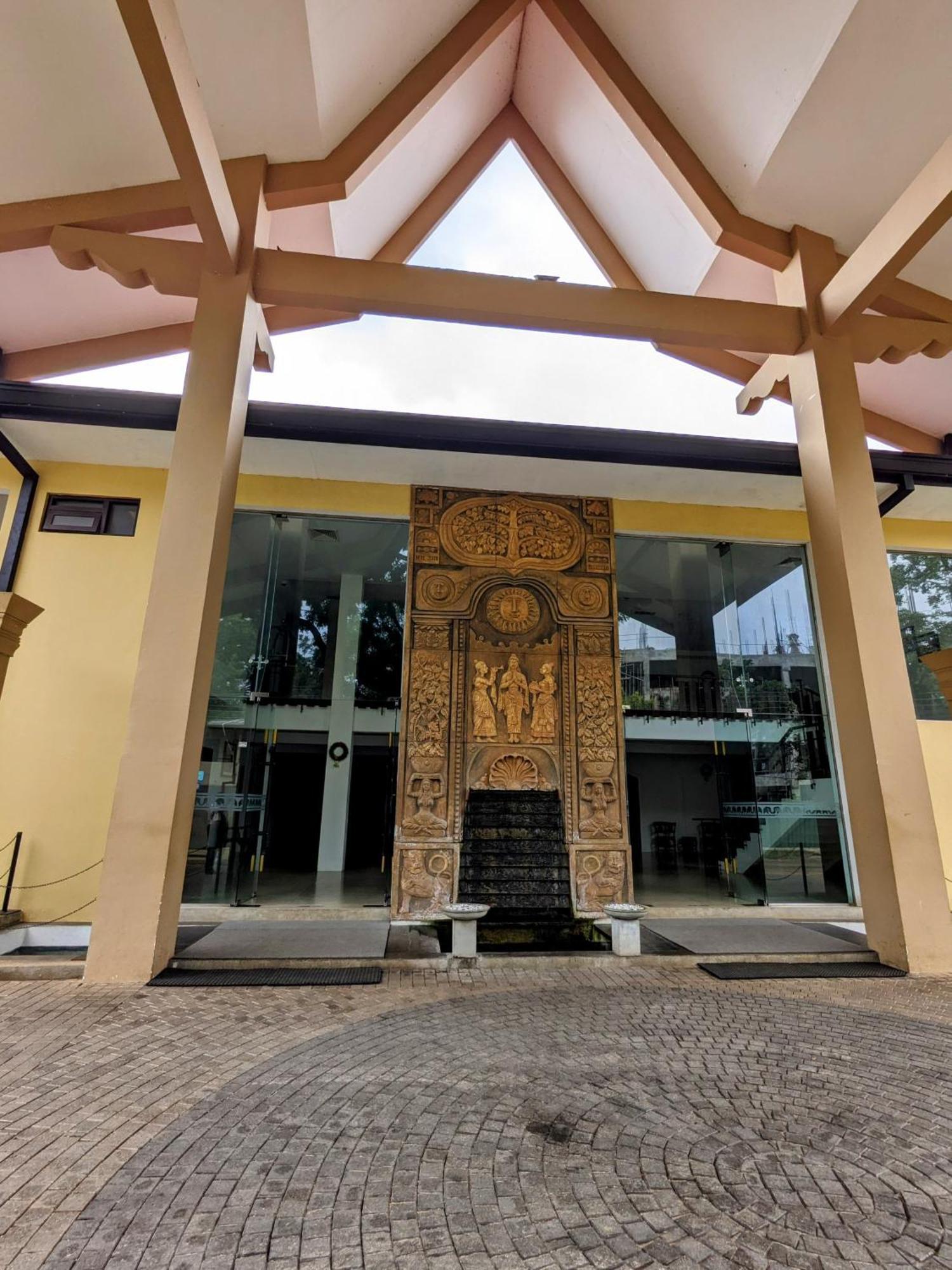 Rajarata Hotel Анурадхапура Экстерьер фото
